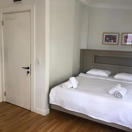 Apartment Safest Area In 3