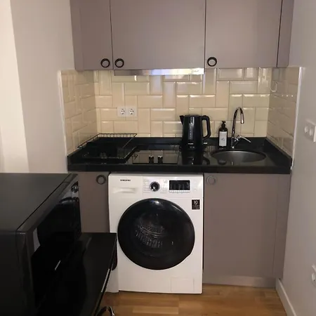 Apartment Safest Area In 3 *